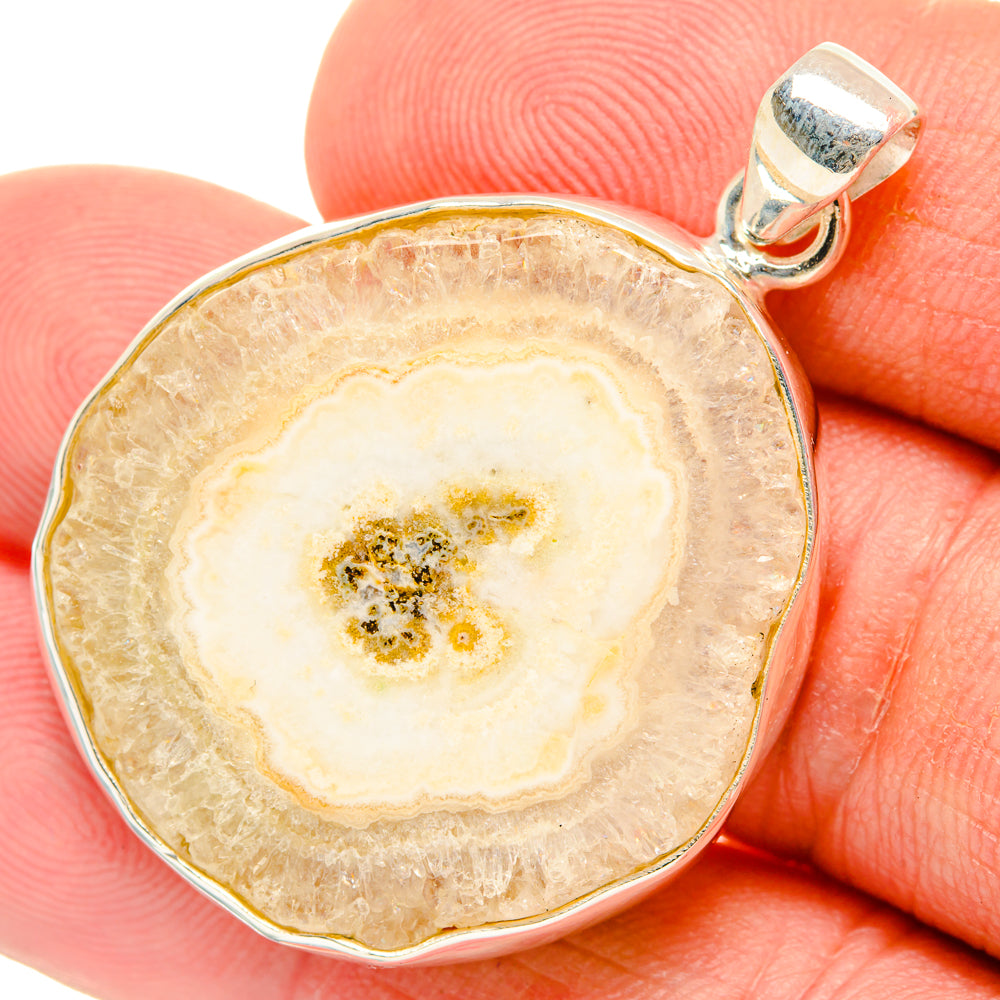 Solar Quartz Pendants handcrafted by Anasilvercos - PD28619