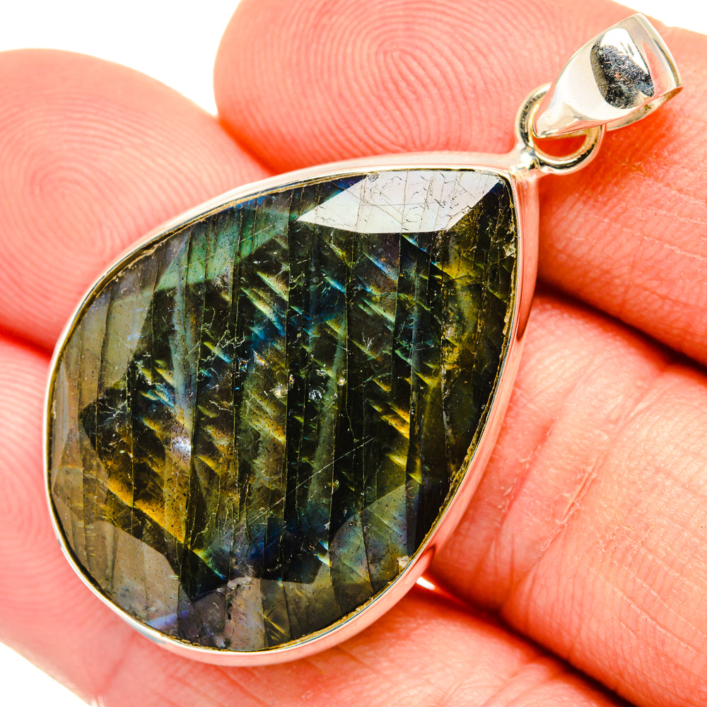 Labradorite Pendants handcrafted by Anasilvercos - PD28686