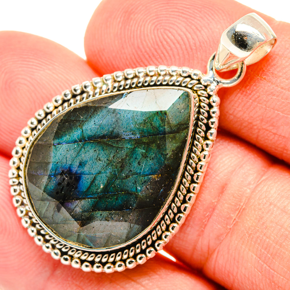 Labradorite Pendants handcrafted by Anasilvercos - PD28694