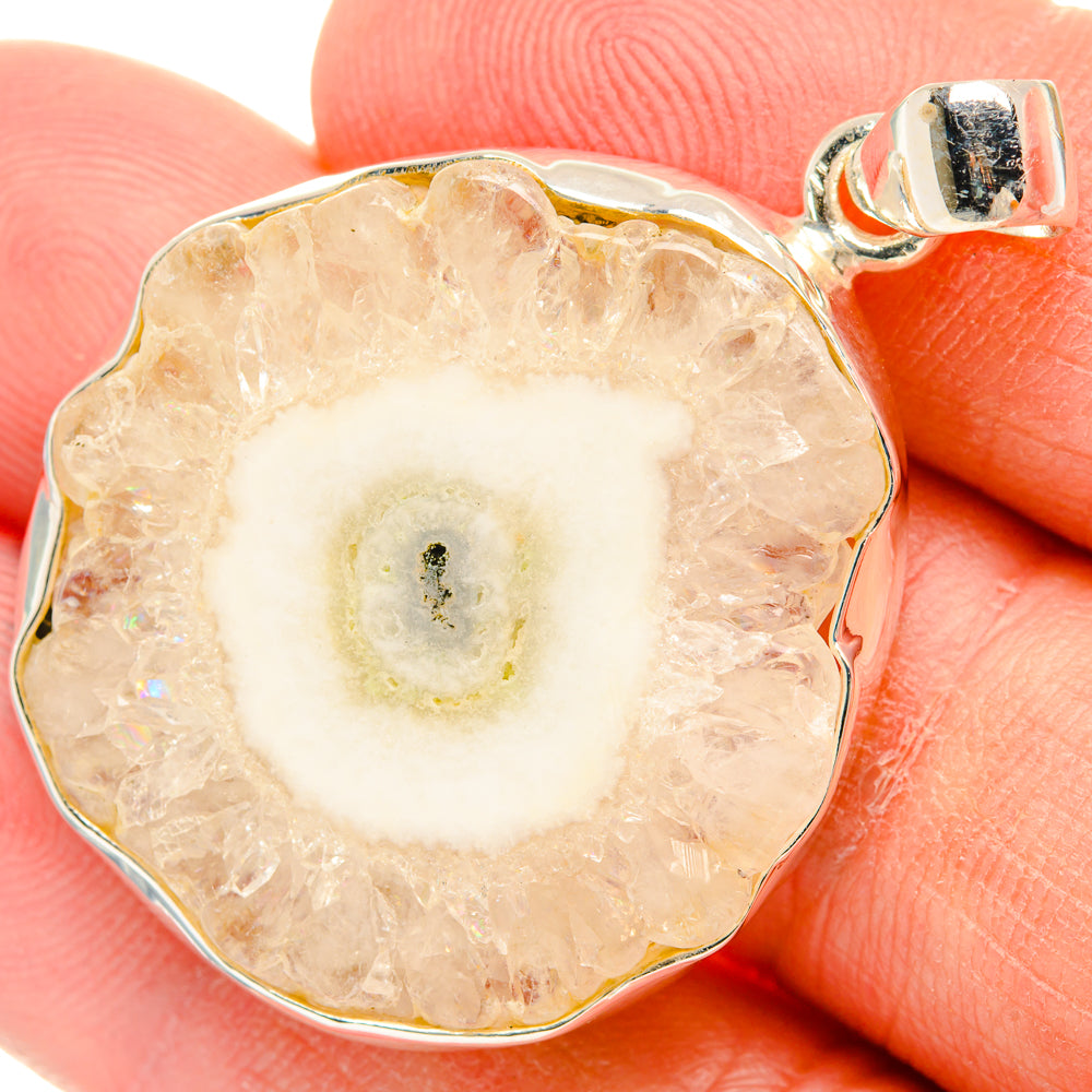 Solar Quartz Pendants handcrafted by Anasilvercos - PD28743
