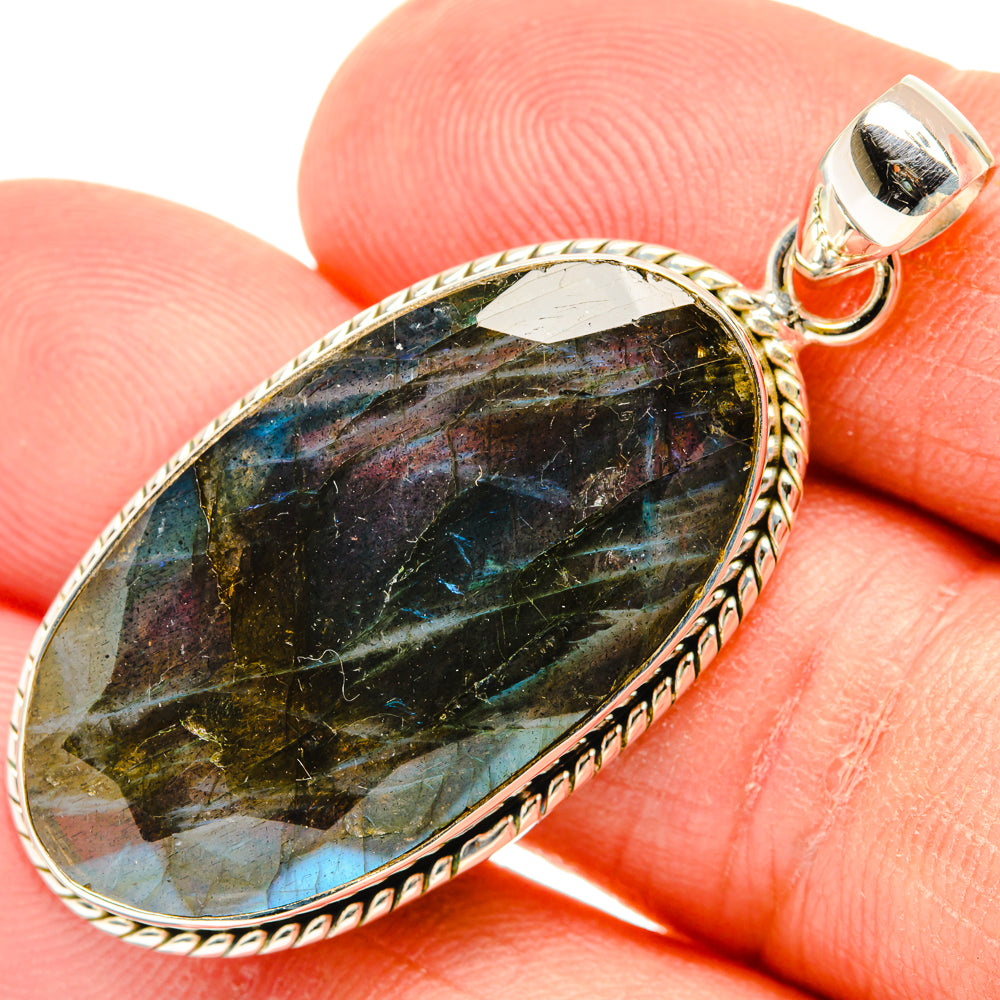 Labradorite Pendants handcrafted by Anasilvercos - PD28801