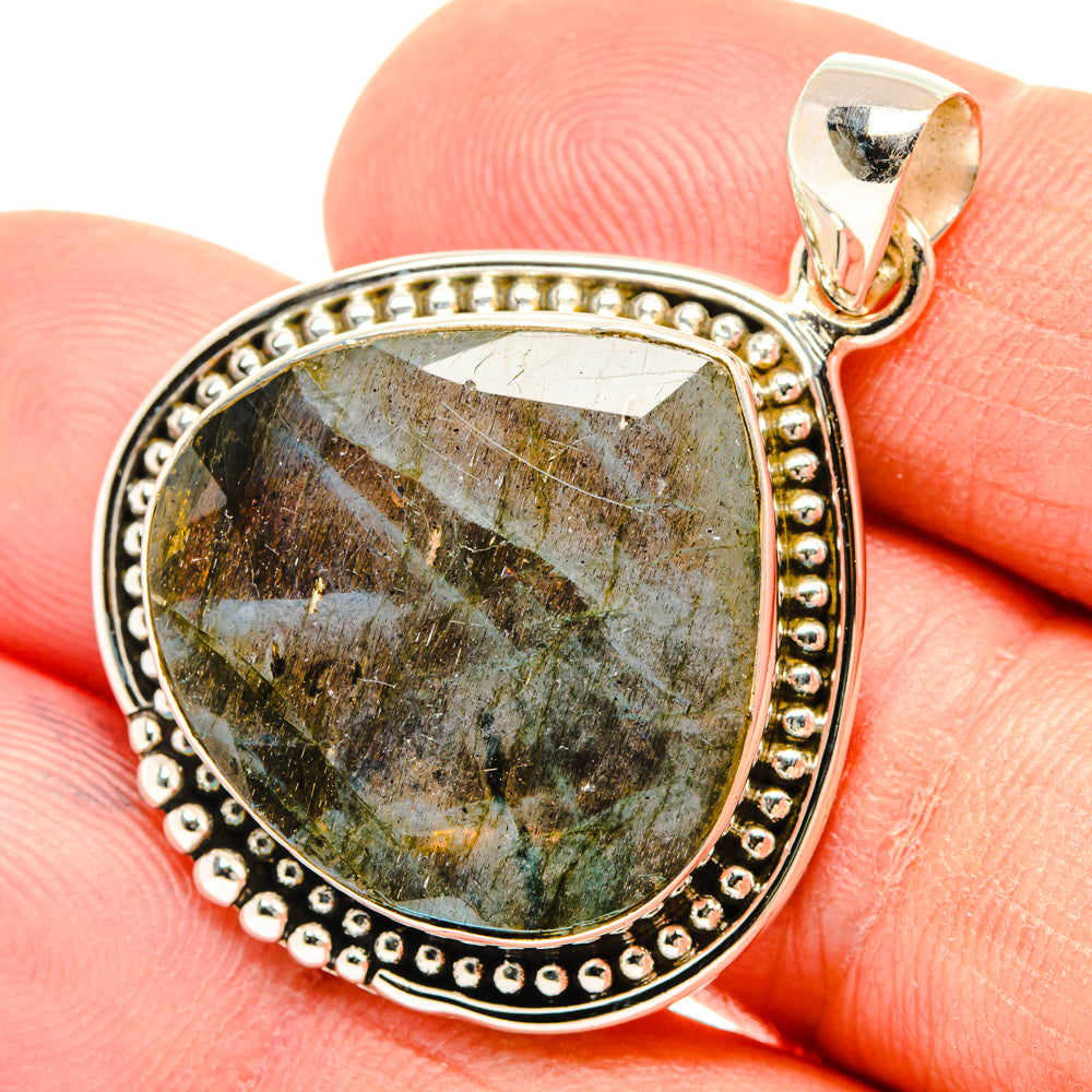 Labradorite Pendants handcrafted by Anasilvercos - PD28805