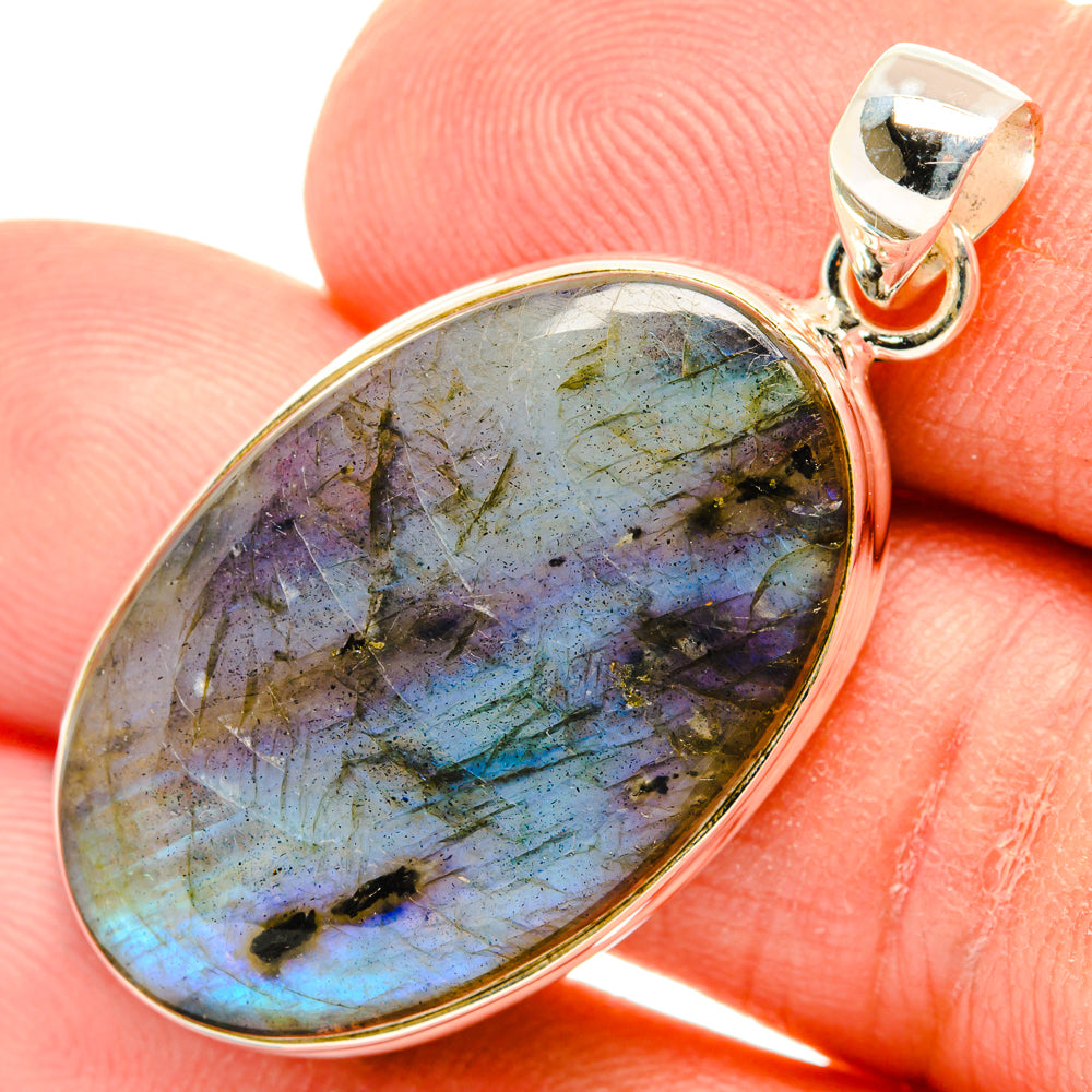 Labradorite Pendants handcrafted by Anasilvercos - PD28811