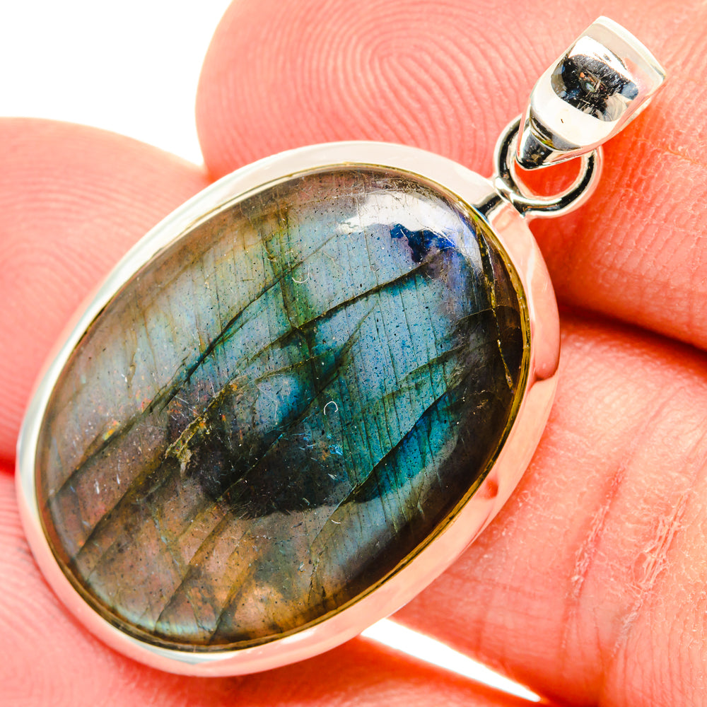 Labradorite Pendants handcrafted by Anasilvercos - PD28813