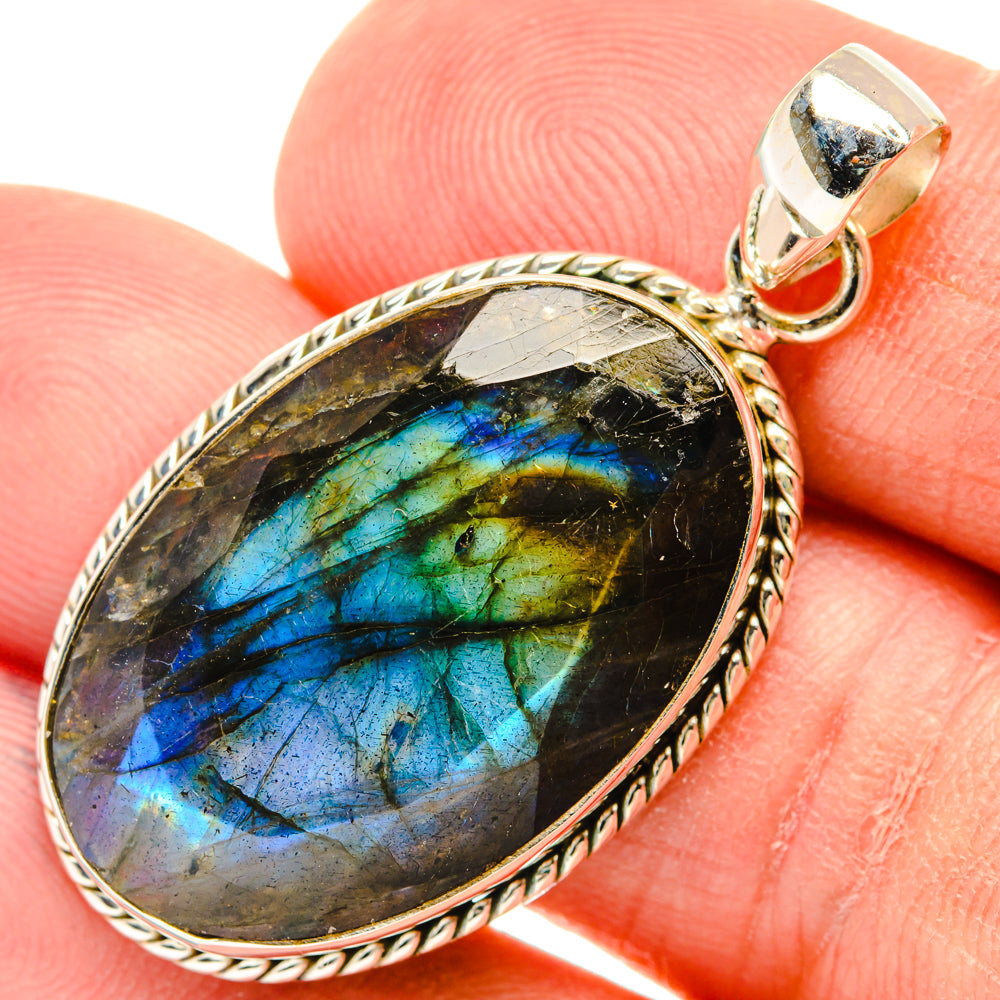 Labradorite Pendants handcrafted by Anasilvercos - PD28815