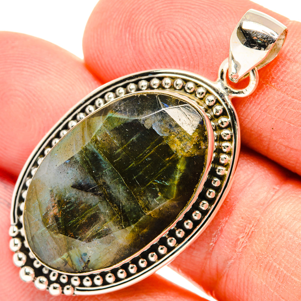 Labradorite Pendants handcrafted by Anasilvercos - PD28829