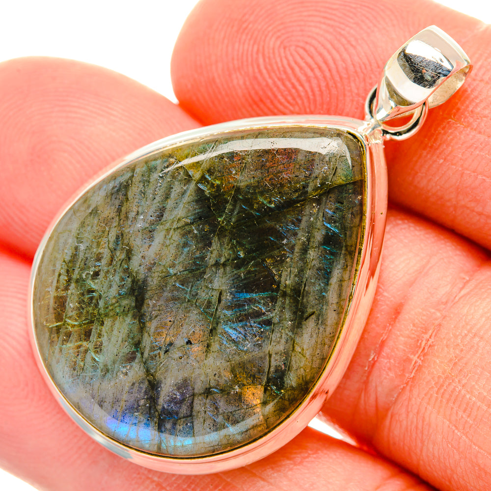 Labradorite Pendants handcrafted by Anasilvercos - PD28943