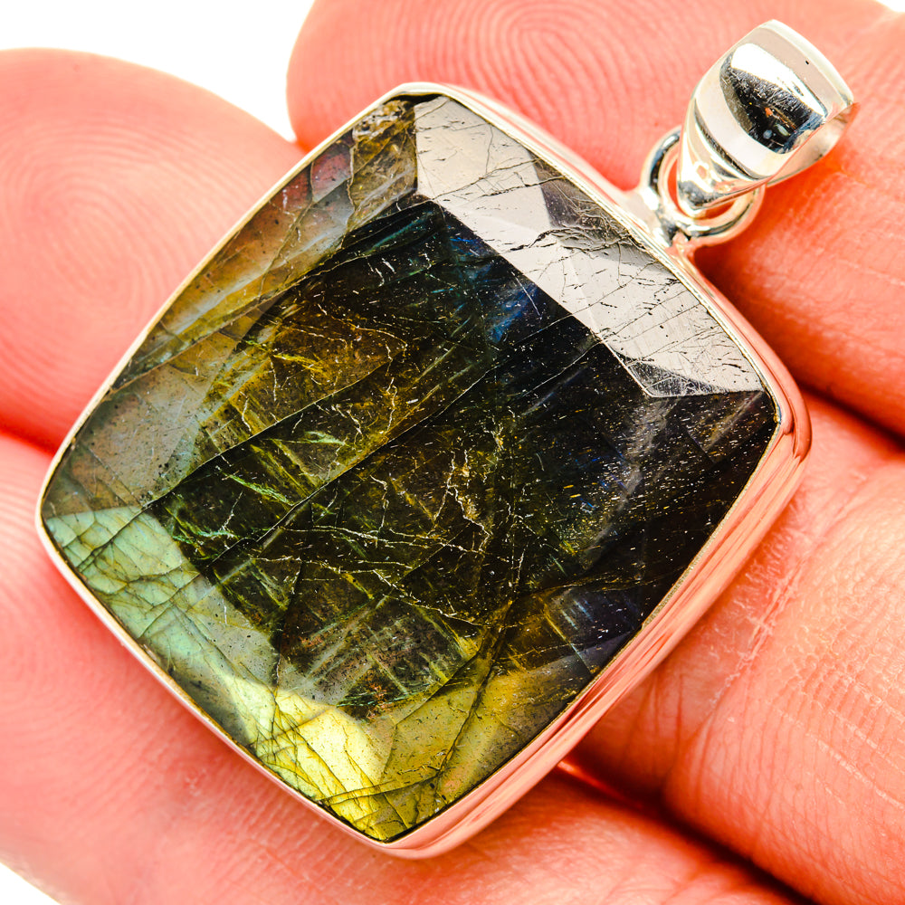 Labradorite Pendants handcrafted by Anasilvercos - PD28954