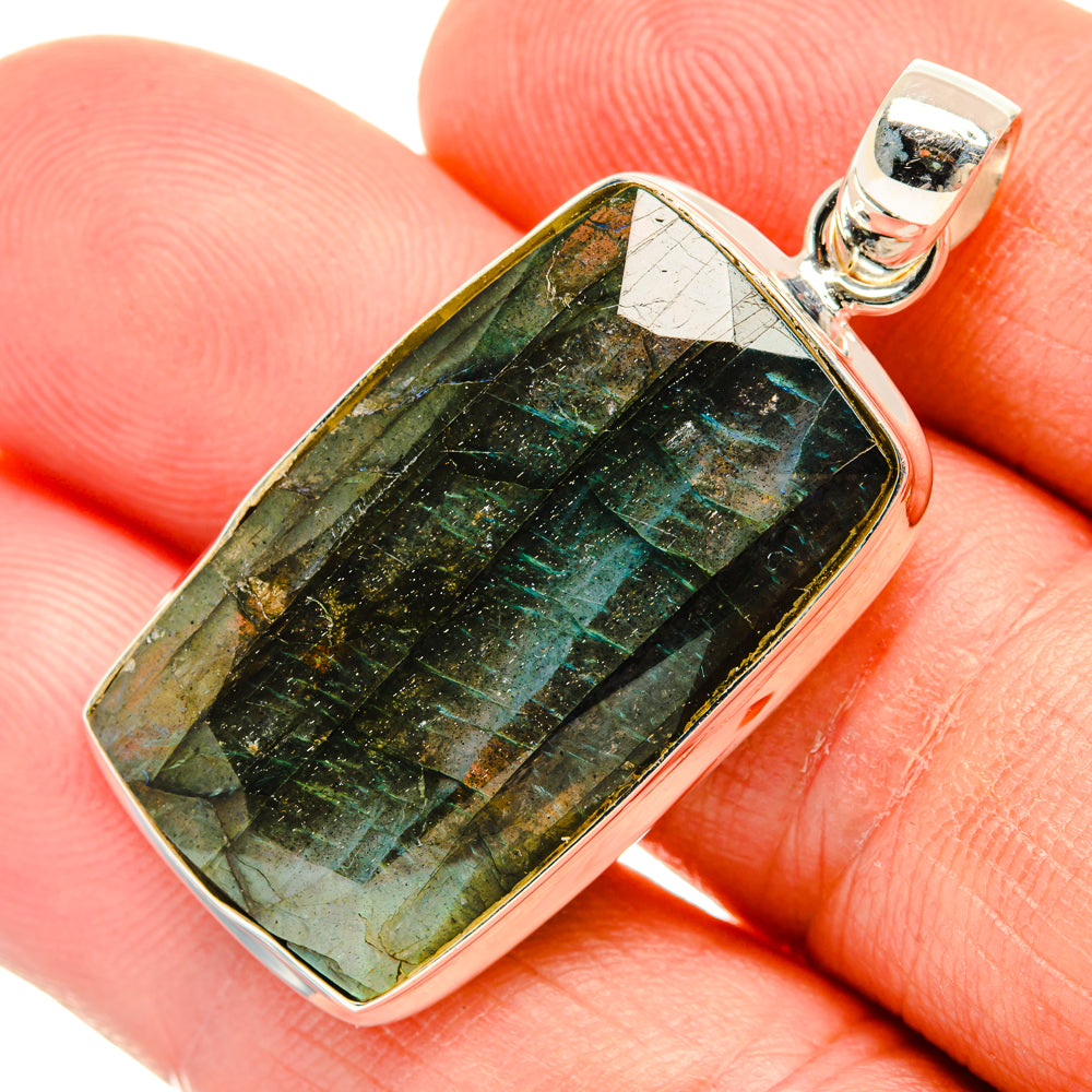 Labradorite Pendants handcrafted by Anasilvercos - PD28955