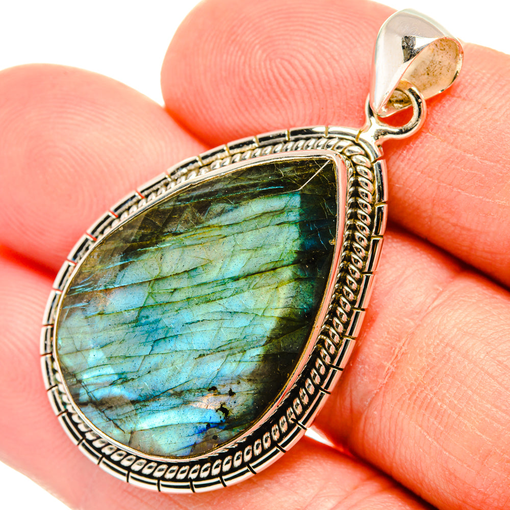 Labradorite Pendants handcrafted by Anasilvercos - PD28956