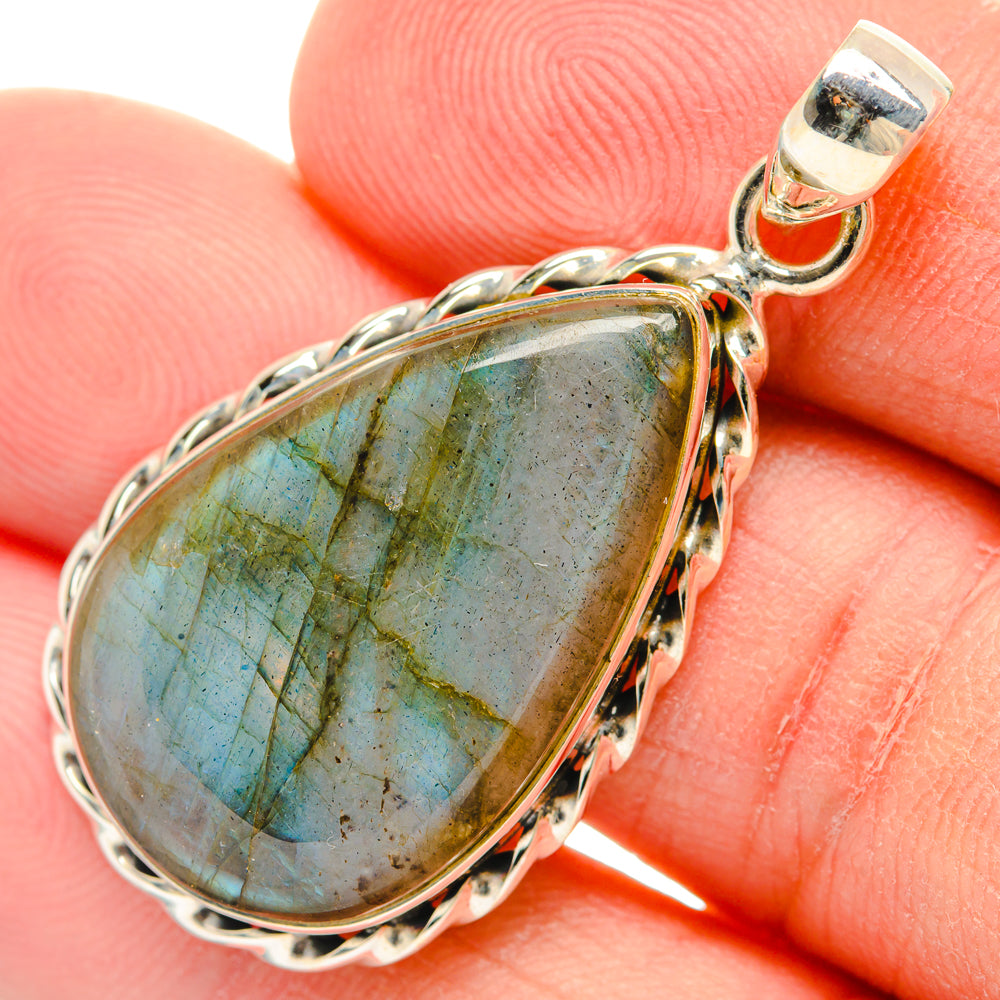 Labradorite Pendants handcrafted by Anasilvercos - PD29087