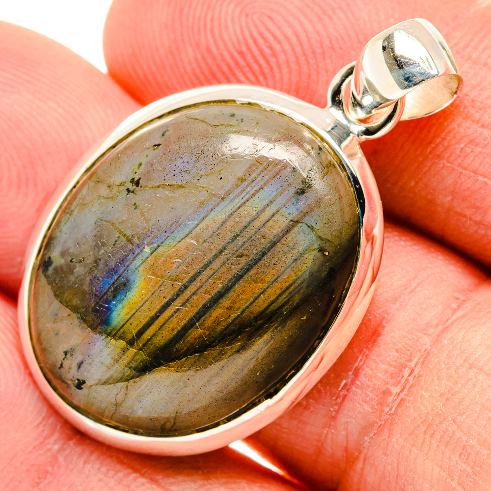 Labradorite Pendants handcrafted by Anasilvercos - PD29088