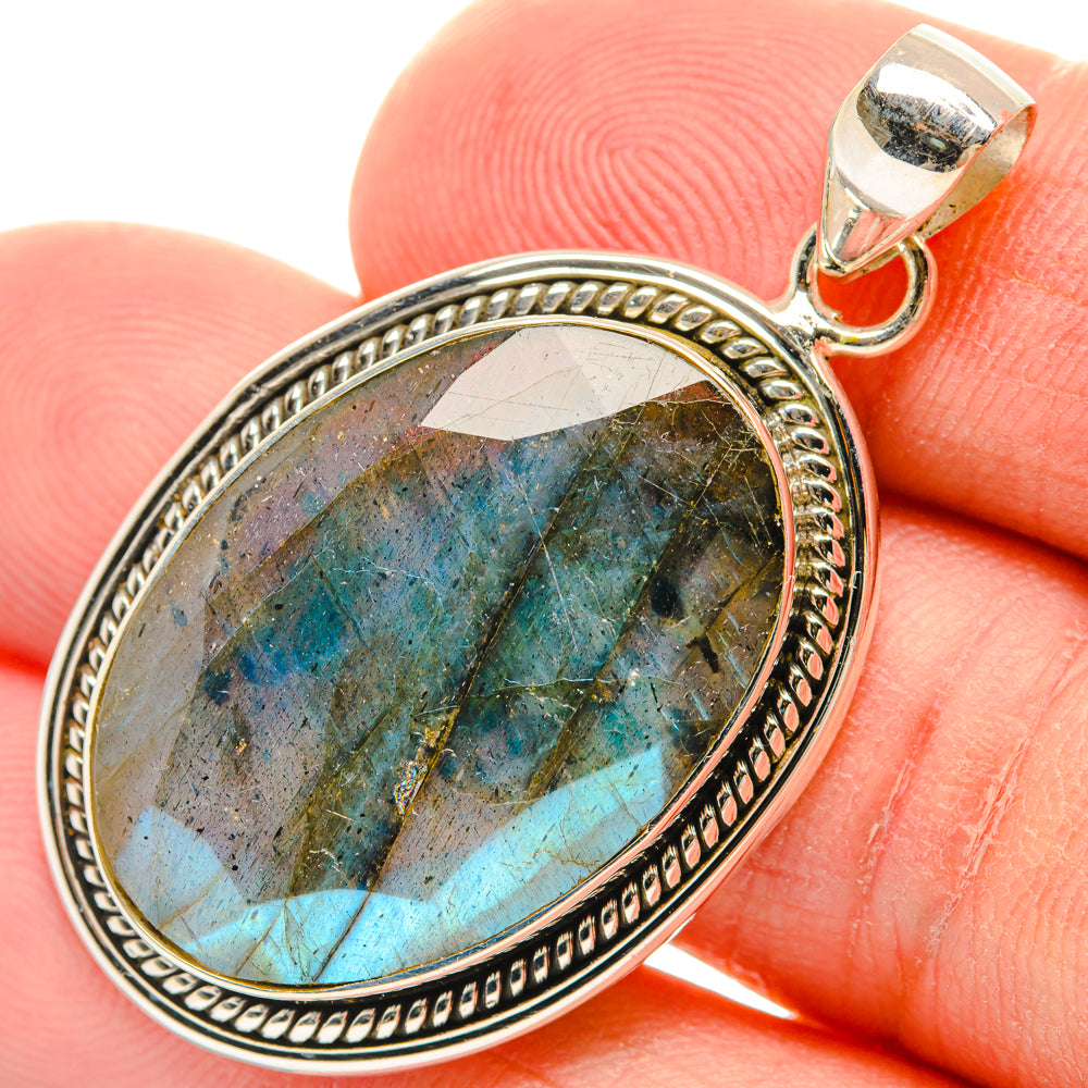 Labradorite Pendants handcrafted by Anasilvercos - PD29099