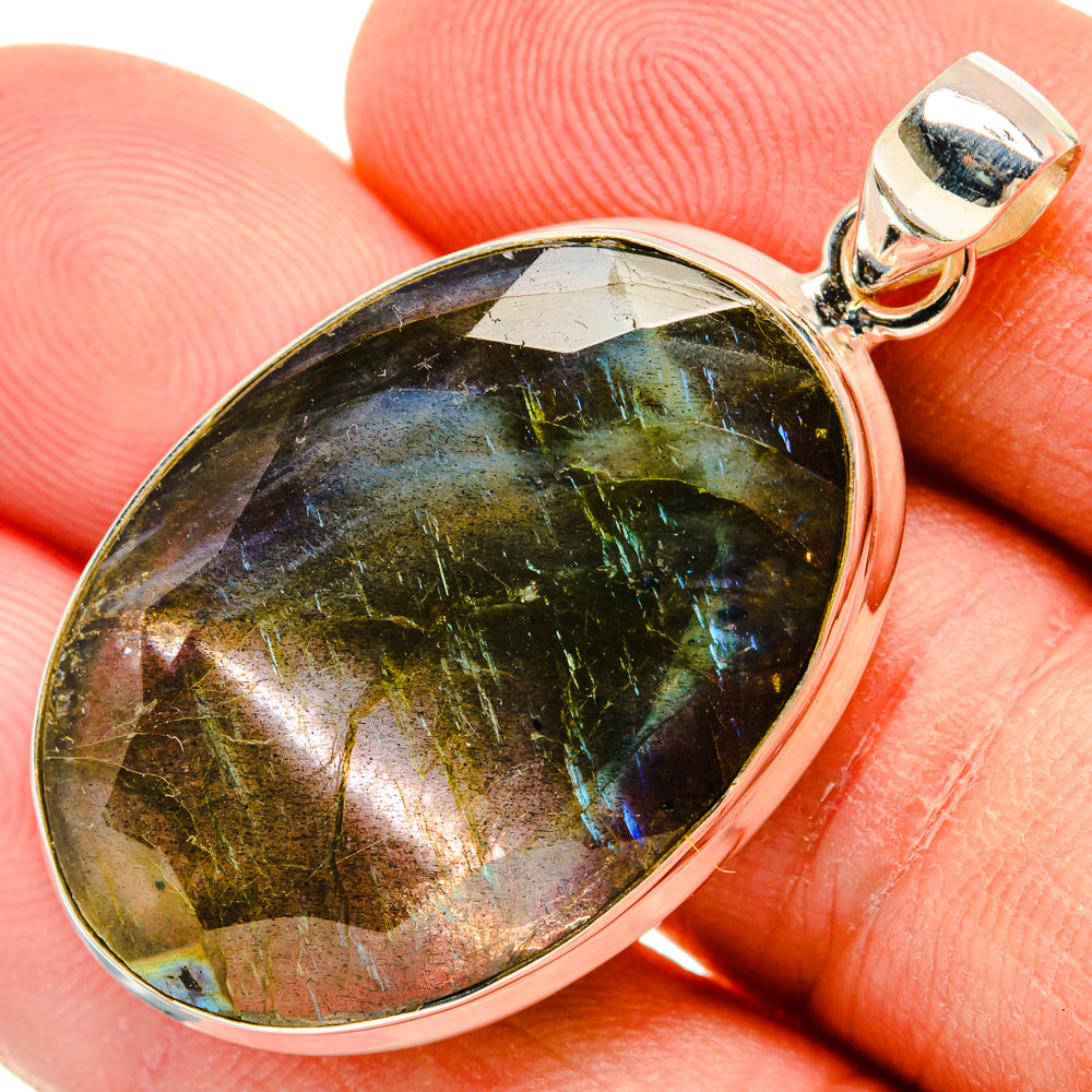 Labradorite Pendants handcrafted by Anasilvercos - PD29100