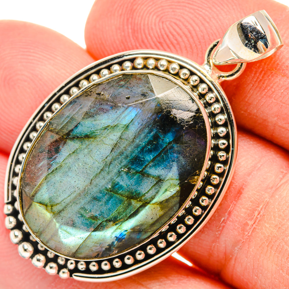 Labradorite Pendants handcrafted by Anasilvercos - PD29101