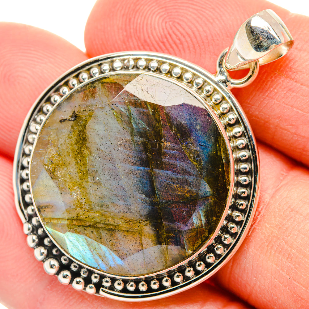 Labradorite Pendants handcrafted by Anasilvercos - PD29103