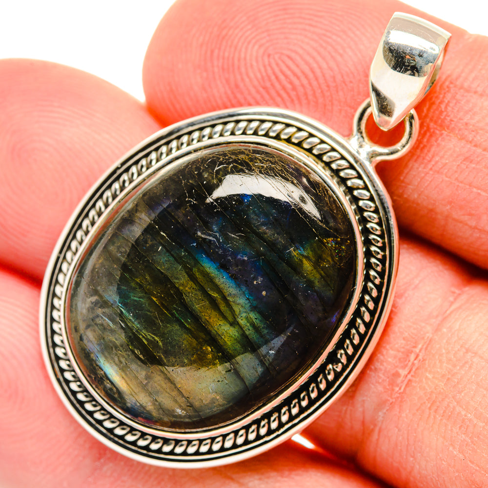 Labradorite Pendants handcrafted by Anasilvercos - PD29106