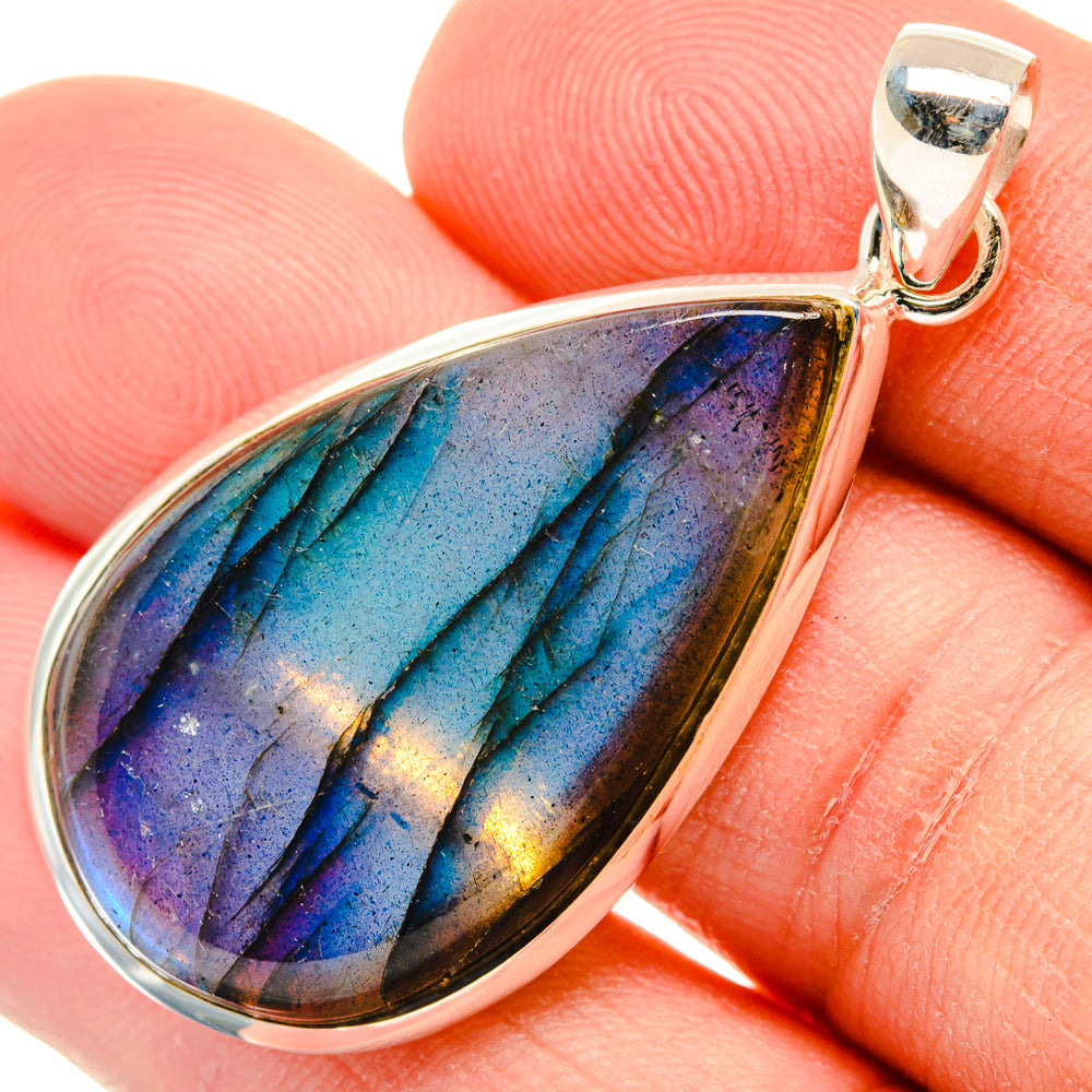 Labradorite Pendants handcrafted by Anasilvercos - PD29118