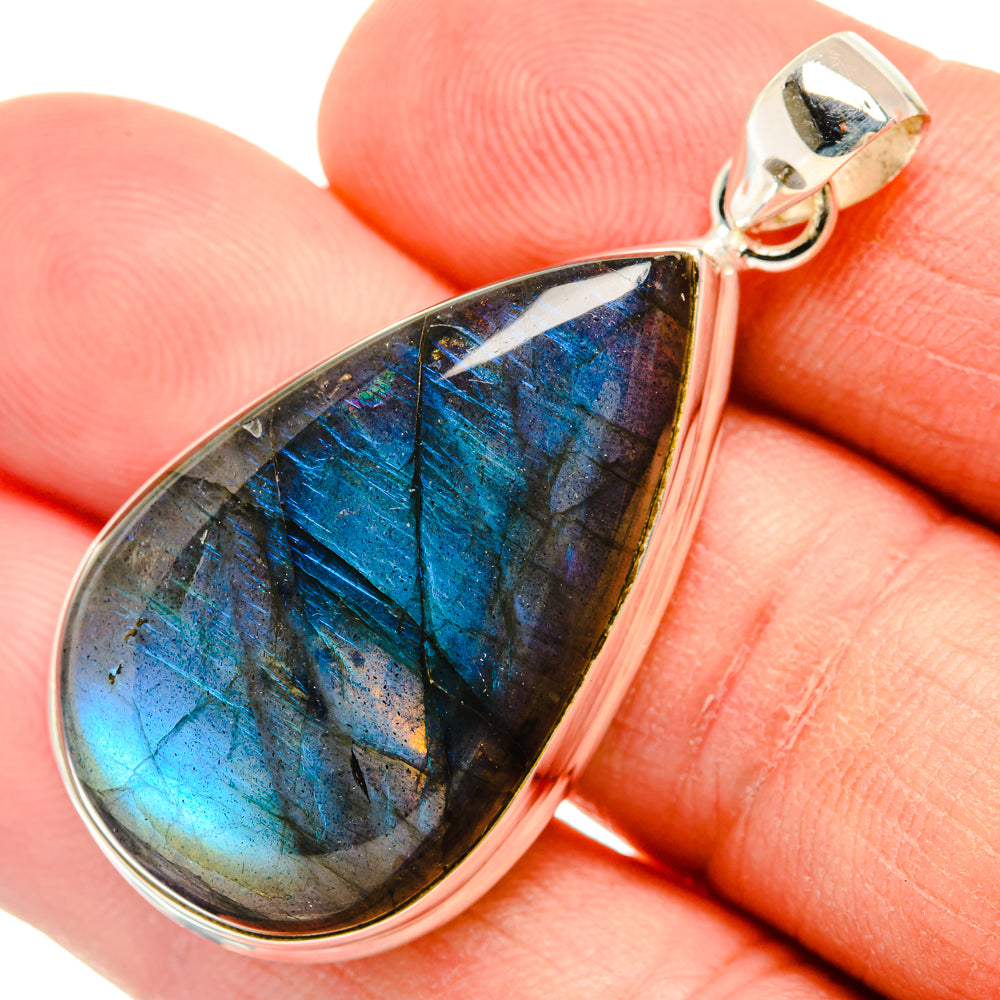 Labradorite Pendants handcrafted by Anasilvercos - PD29129