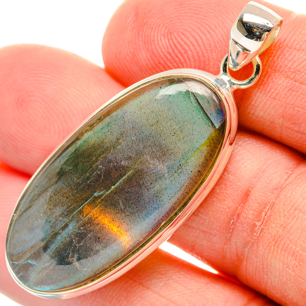 Labradorite Pendants handcrafted by Anasilvercos - PD29132