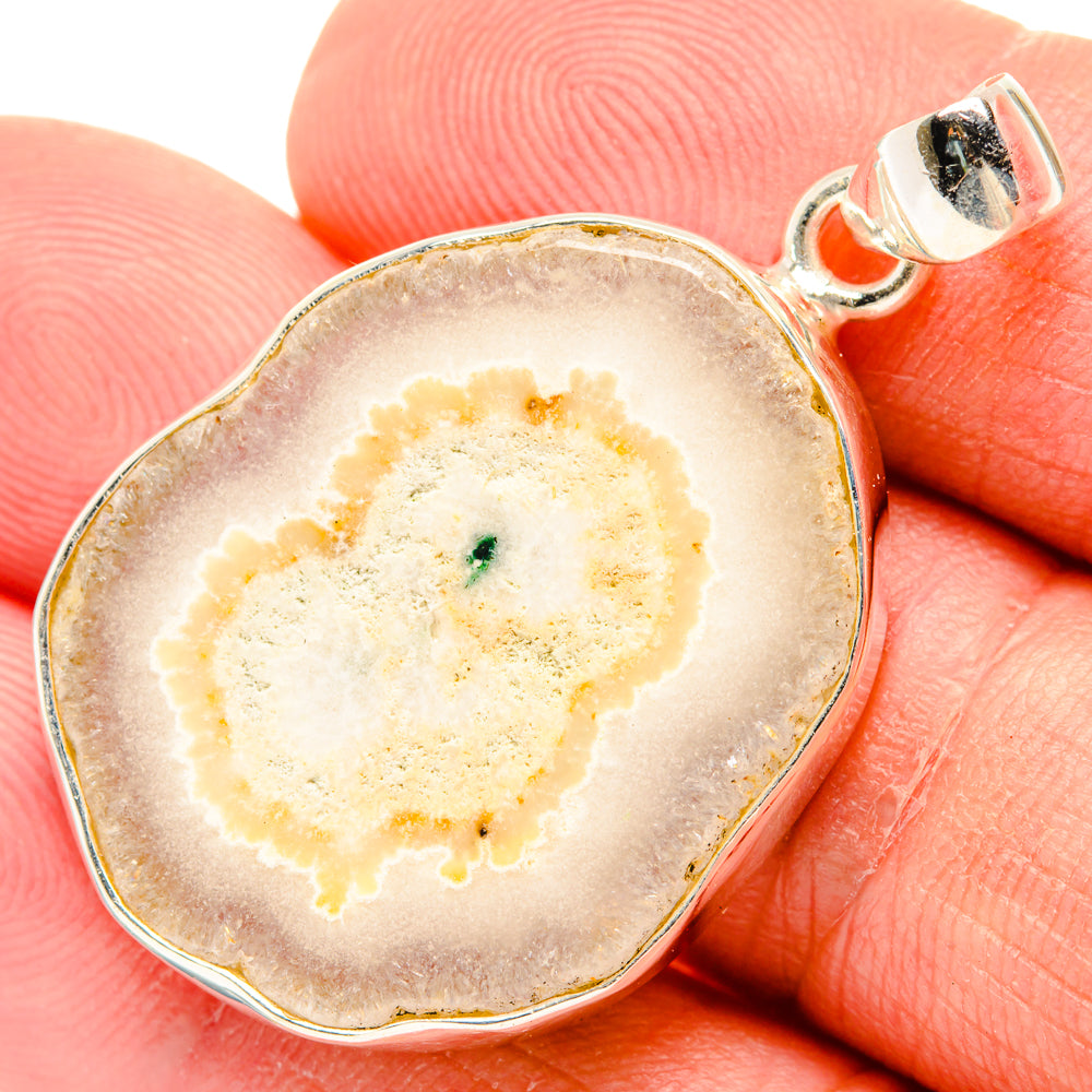 White Geode Slice Pendants handcrafted by Anasilvercos - PD29253