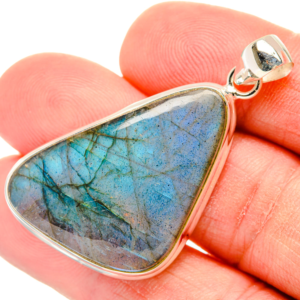Labradorite Pendants handcrafted by Anasilvercos - PD29314
