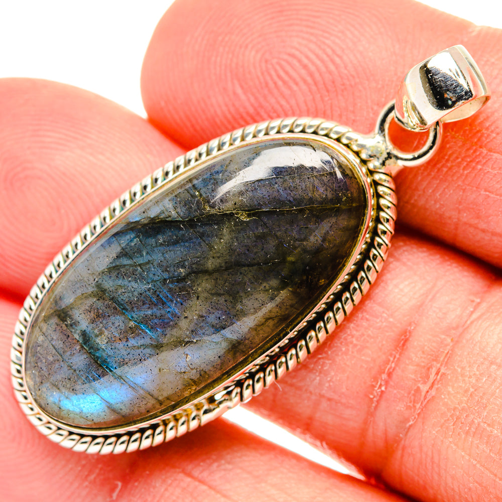 Labradorite Pendants handcrafted by Anasilvercos - PD29319
