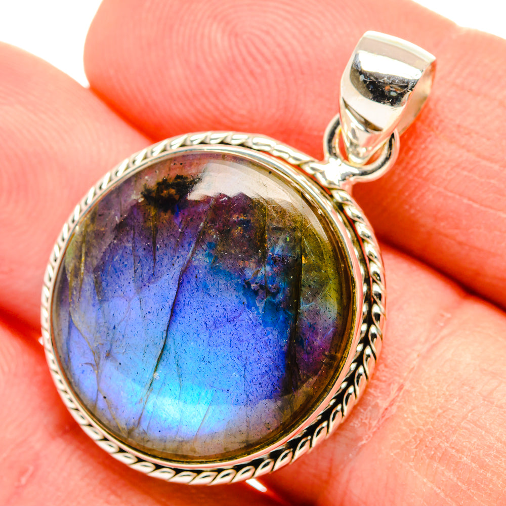 Labradorite Pendants handcrafted by Anasilvercos - PD29322