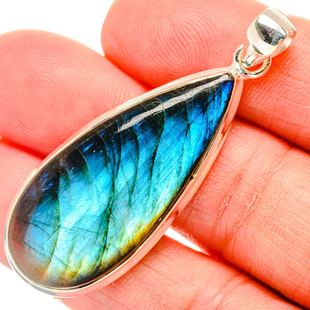 Labradorite Pendants handcrafted by Anasilvercos - PD29324