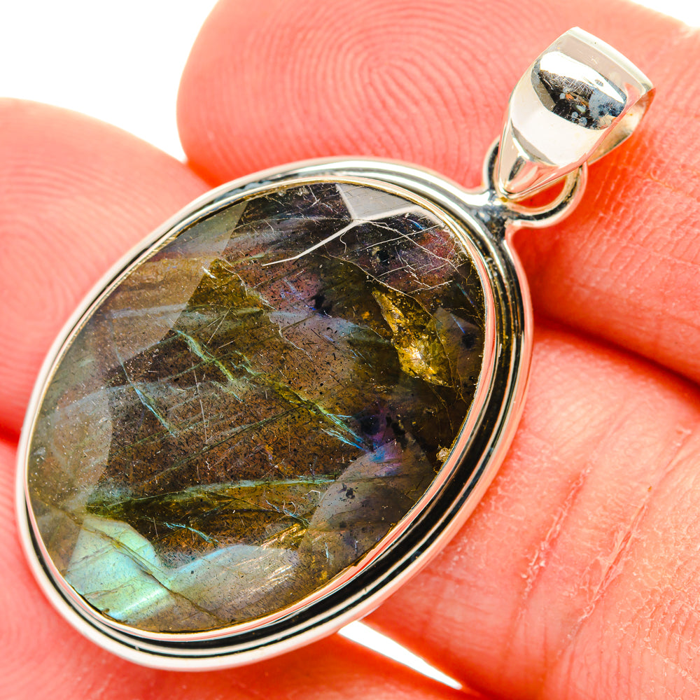 Labradorite Pendants handcrafted by Anasilvercos - PD29327