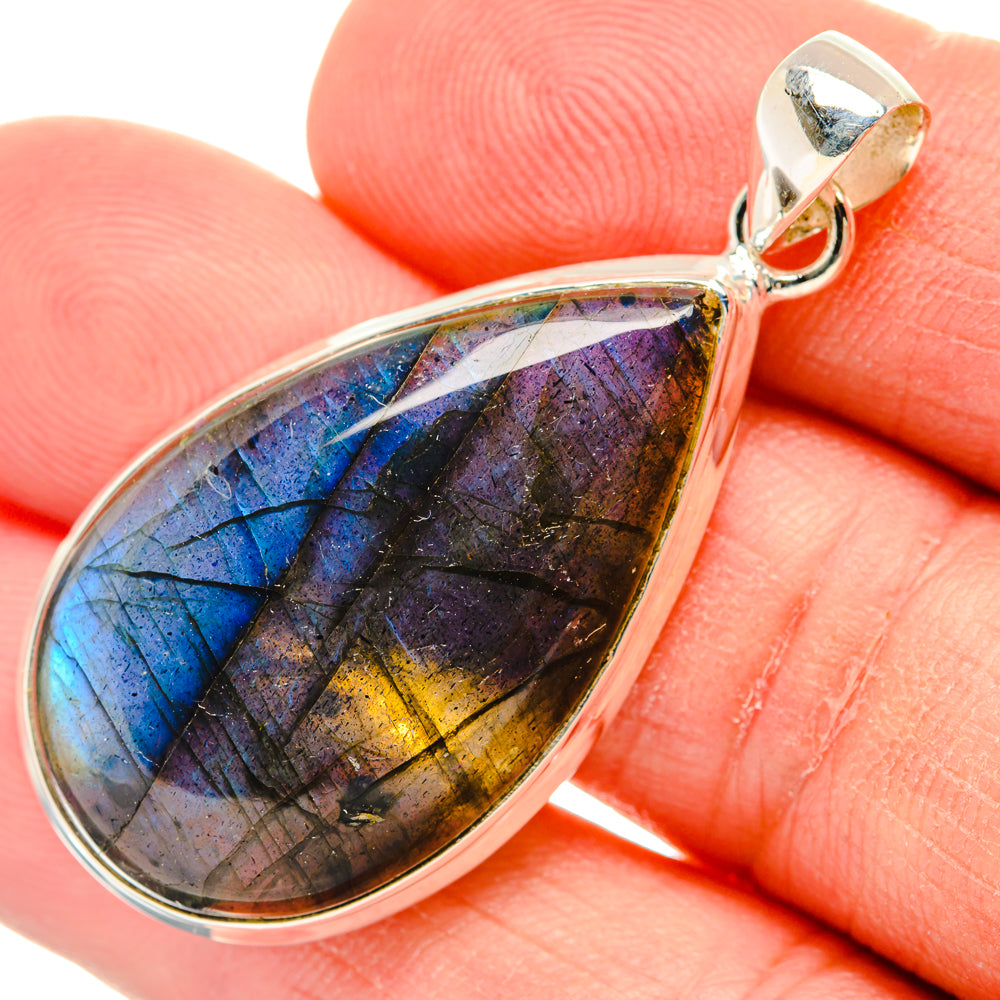 Labradorite Pendants handcrafted by Anasilvercos - PD29328