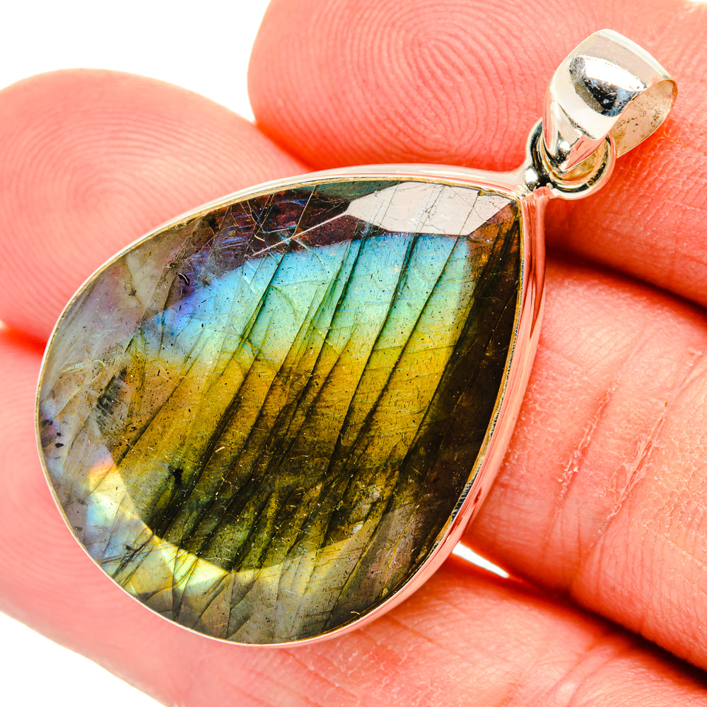 Labradorite Pendants handcrafted by Anasilvercos - PD29329