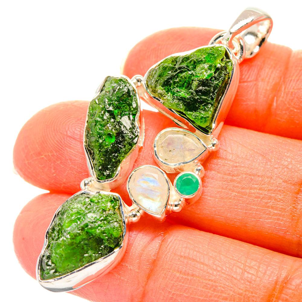 Chrome Diopside Pendants handcrafted by Anasilvercos - PD29358