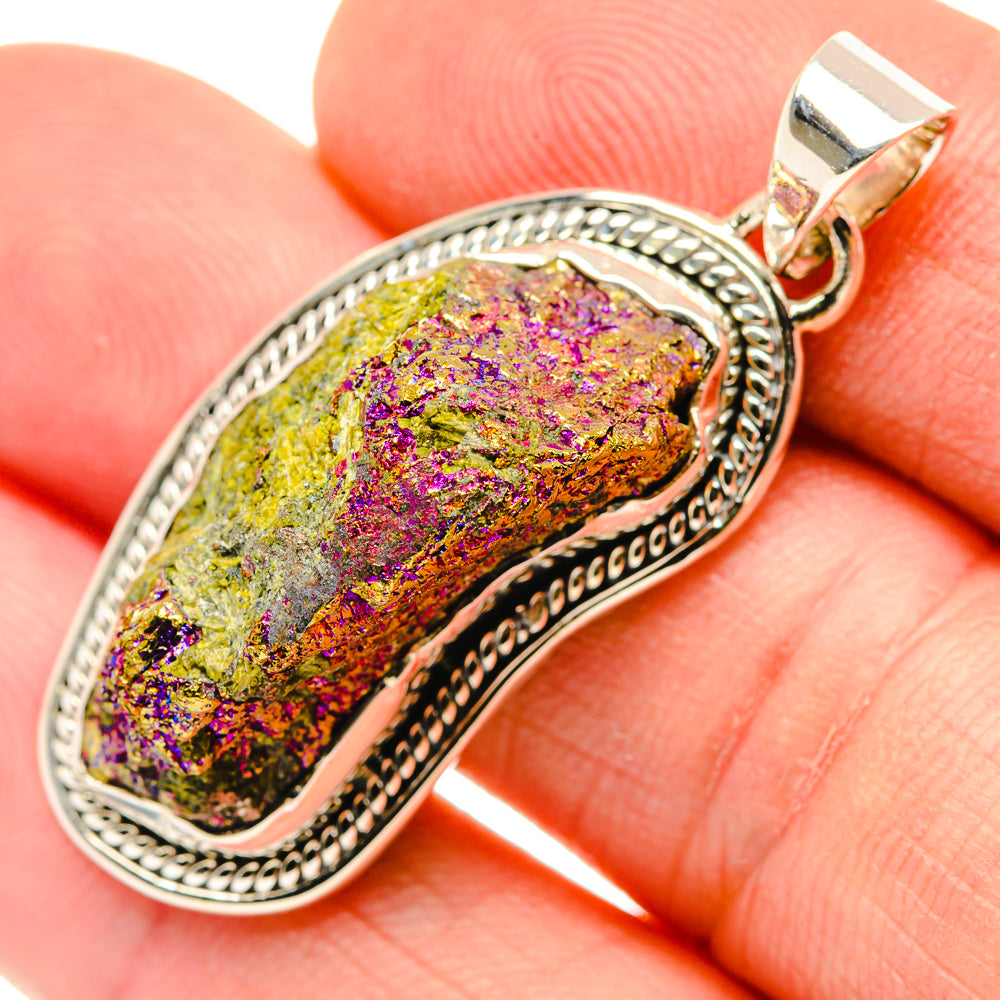 Titanium Druzy Pendants handcrafted by Anasilvercos - PD29786