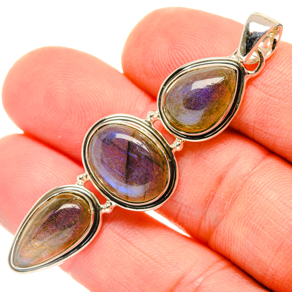 Labradorite Pendants handcrafted by Anasilvercos - PD29845