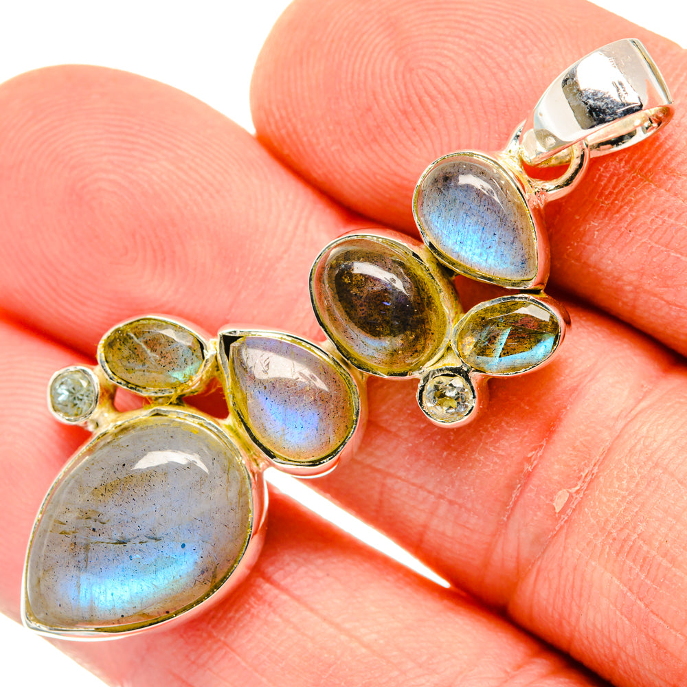 Labradorite Pendants handcrafted by Anasilvercos - PD30075