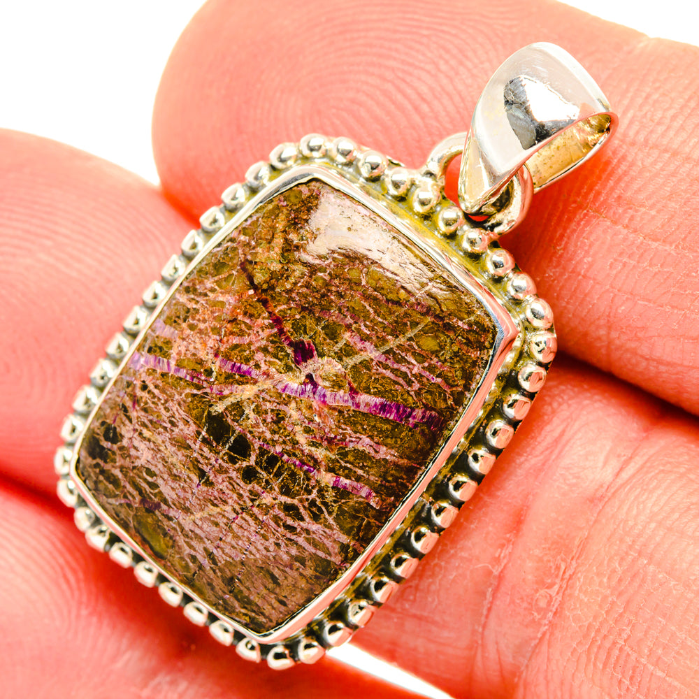 Stichtite Pendants handcrafted by Anasilvercos - PD30166