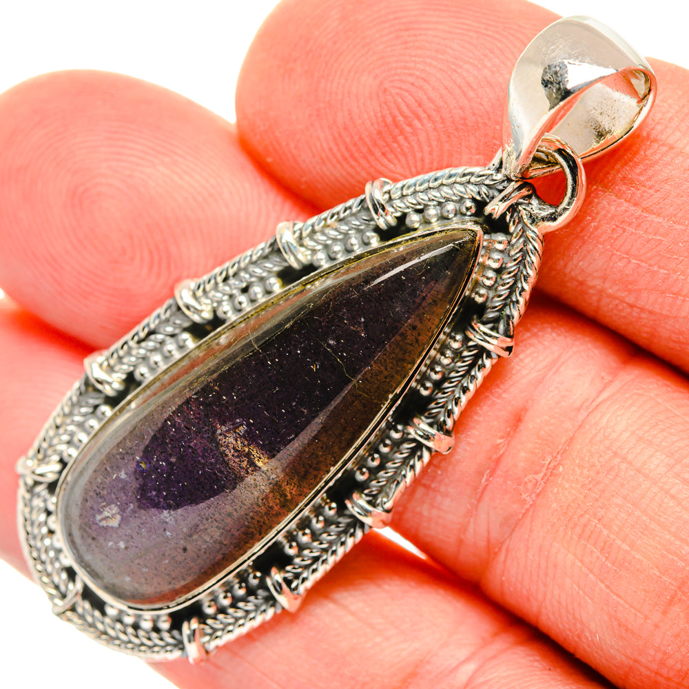 Labradorite Pendants handcrafted by Anasilvercos - PD30246