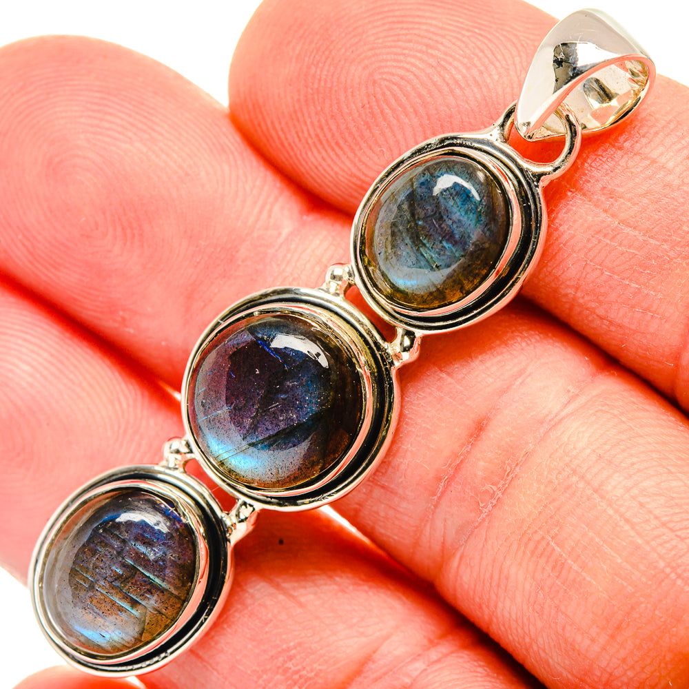 Labradorite Pendants handcrafted by Anasilvercos - PD30250