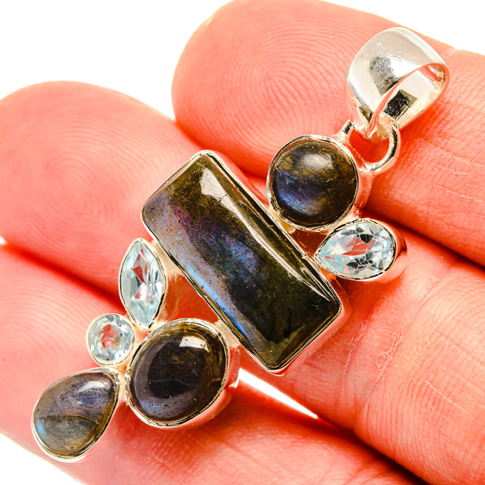 Labradorite Pendants handcrafted by Anasilvercos - PD30257
