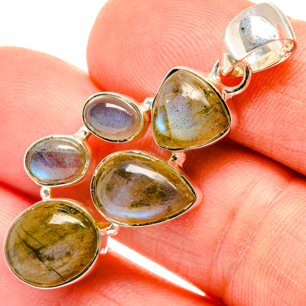 Labradorite Pendants handcrafted by Anasilvercos - PD30266