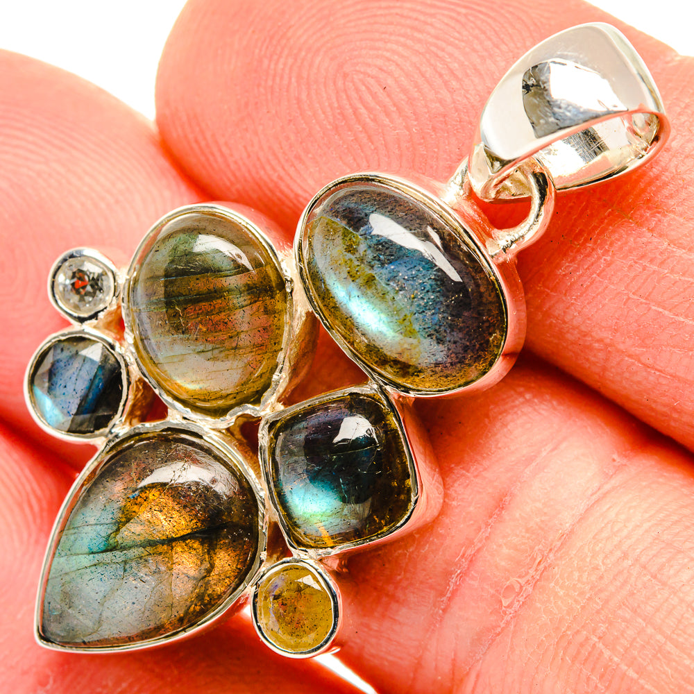 Labradorite Pendants handcrafted by Anasilvercos - PD30278