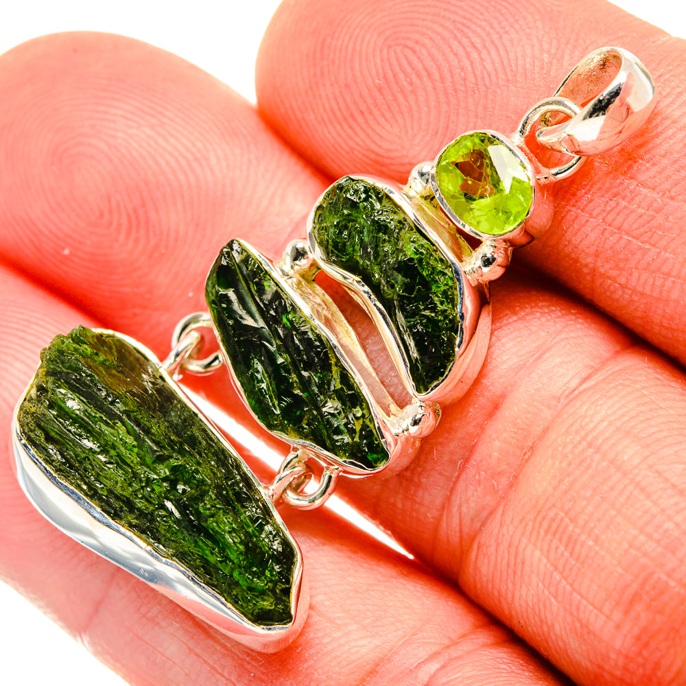 Chrome Diopside Pendants handcrafted by Anasilvercos - PD30312