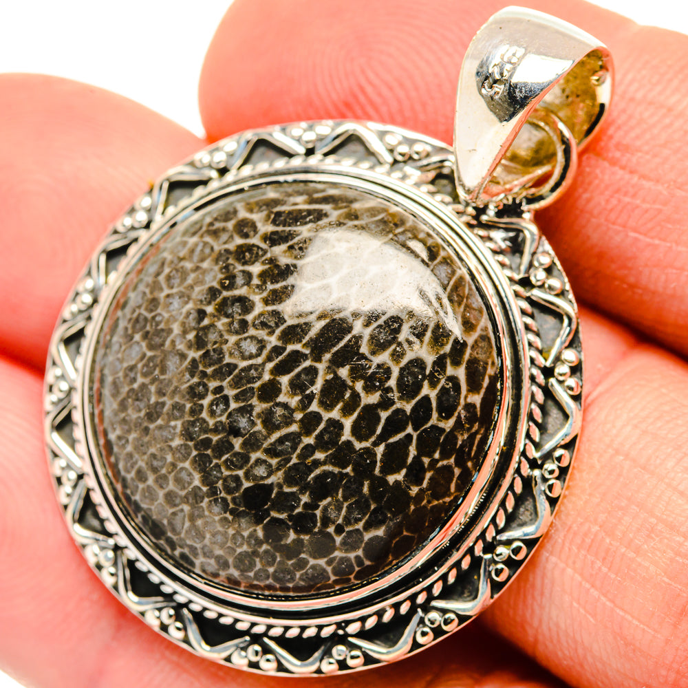 Stingray Coral Pendants handcrafted by Anasilvercos - PD30405