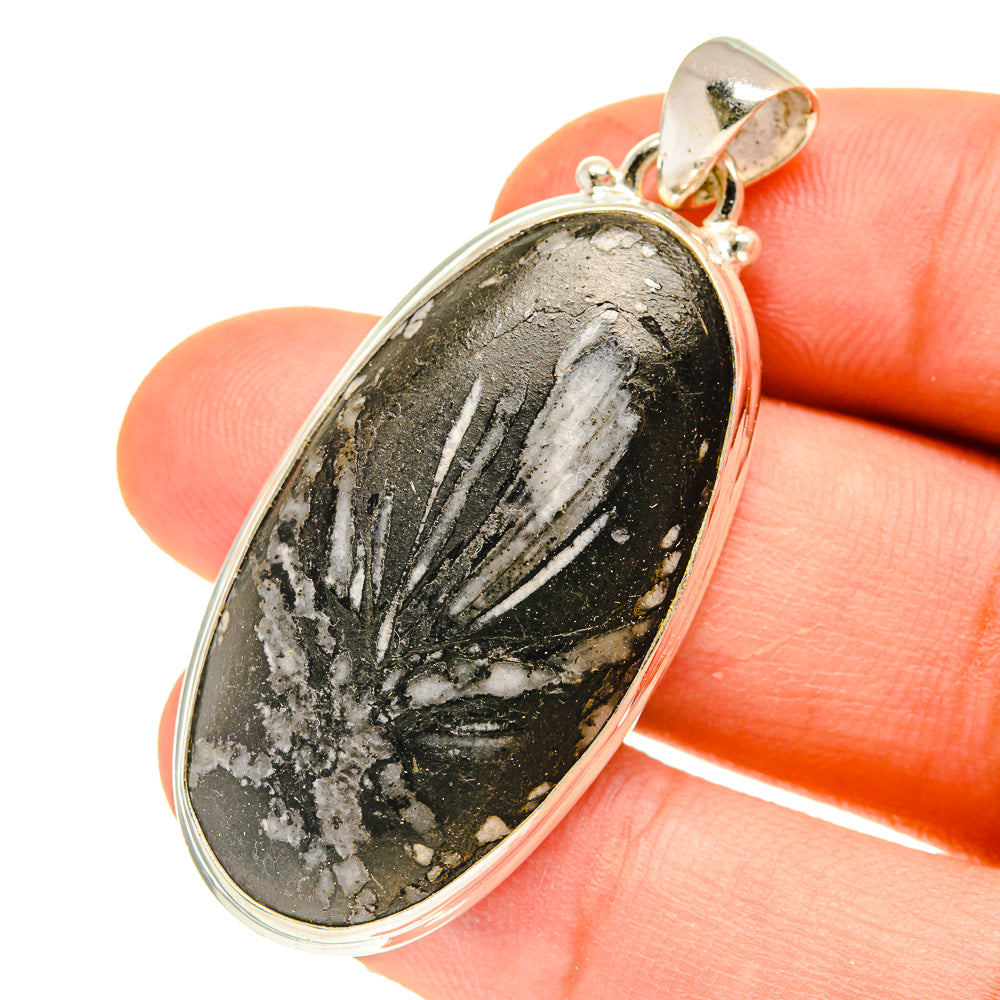 Chrysanthemum Stone Pendants handcrafted by Anasilvercos - PD3049