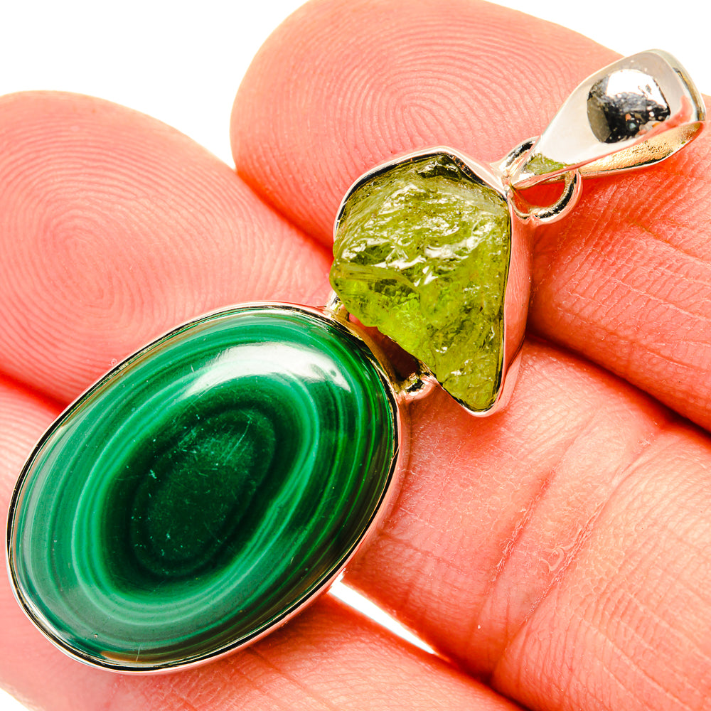Malachite Pendants handcrafted by Anasilvercos - PD30540