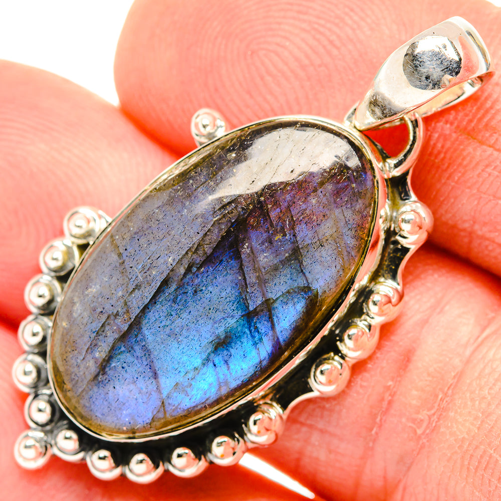 Labradorite Pendants handcrafted by Anasilvercos - PD30582