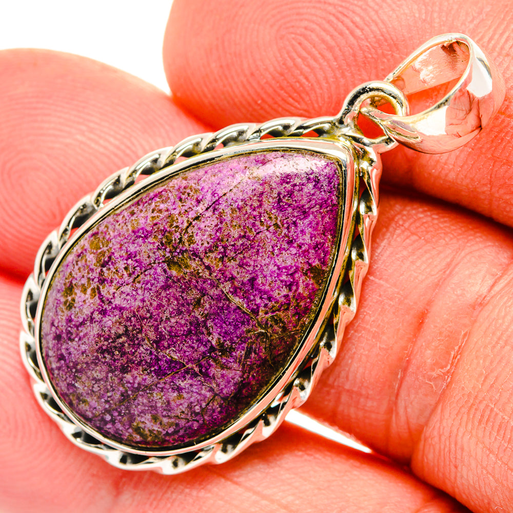 Stichtite Pendants handcrafted by Anasilvercos - PD30637