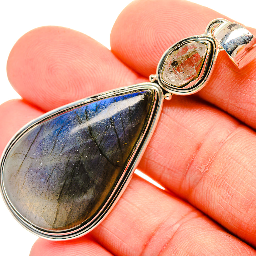 Labradorite Pendants handcrafted by Anasilvercos - PD30756