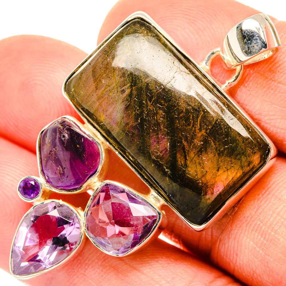 Labradorite Pendants handcrafted by Anasilvercos - PD30917